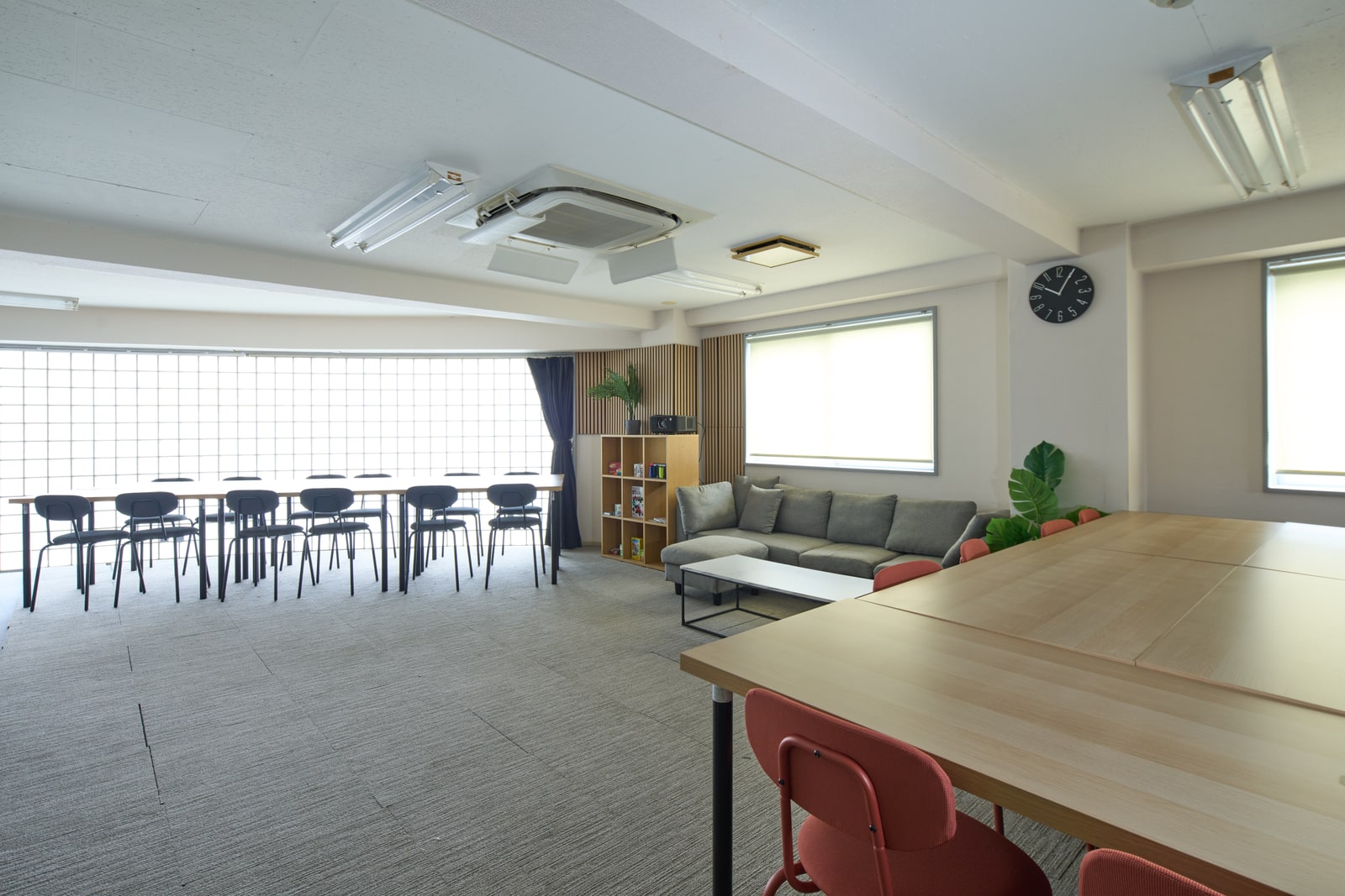 RentalSpace kite. 藤沢店の明るいレンタルスペース